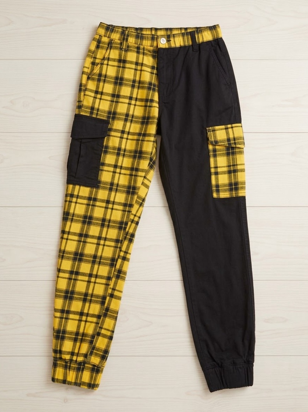 Almost Famous Hot Topic Split Leg Cargo Joggers Yellow Plaid Black Pants Size S